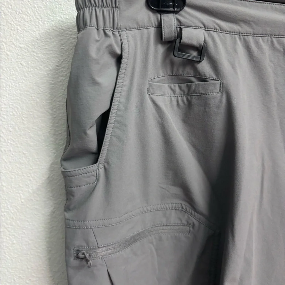Gray Cargo Shorts with Belt Loops and‎ Flat Front